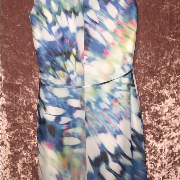 Sleeveless shift dress - Picture 2 of 2